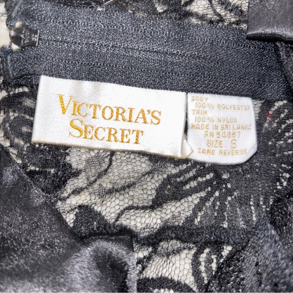 VTG Victoria’s Secret Gold Label Black Lace Teddy Bows Buttons Sheer Women’s S - Picture 6 of 6